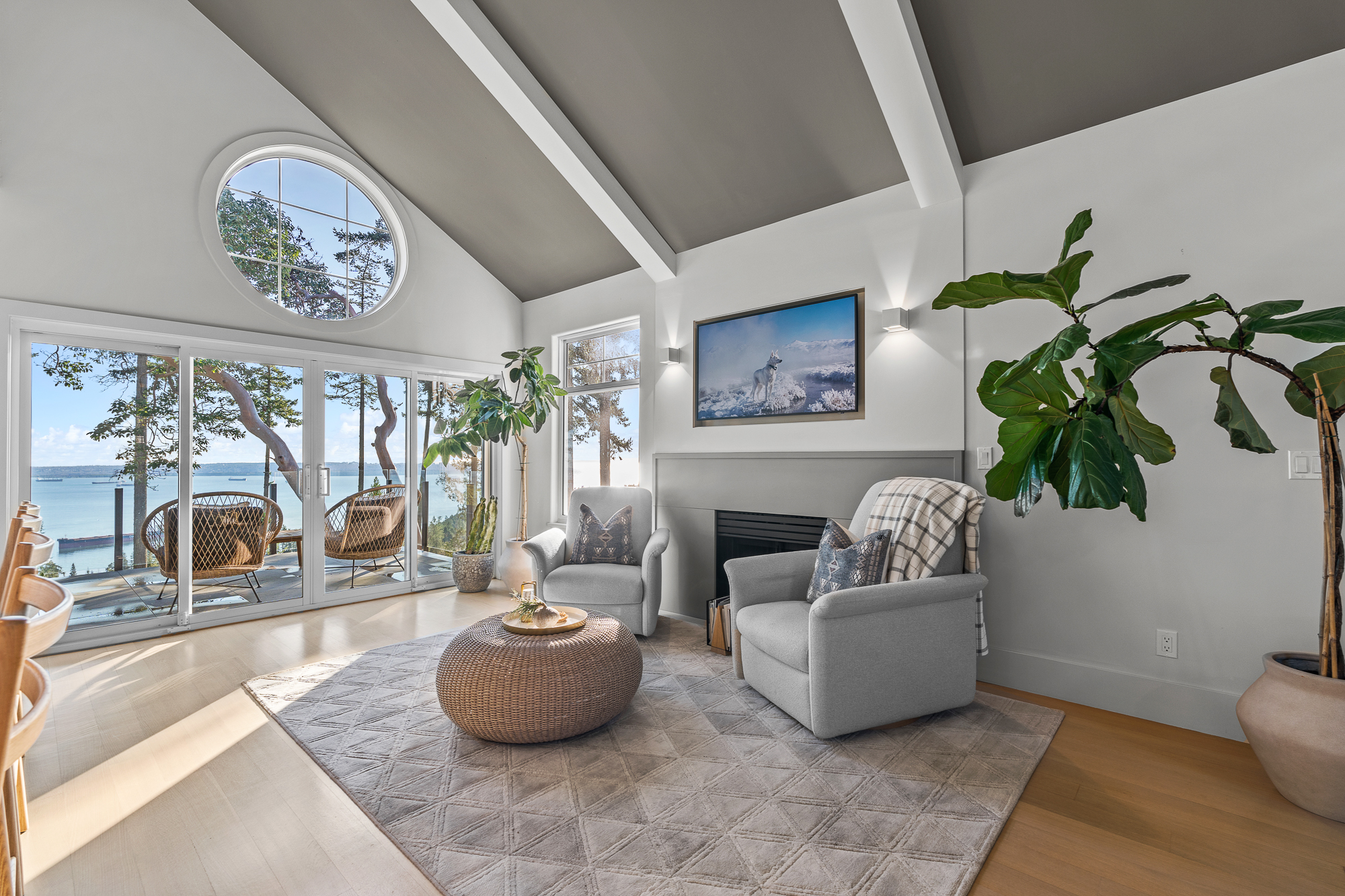 #8 – 5110 Alderfeild Place